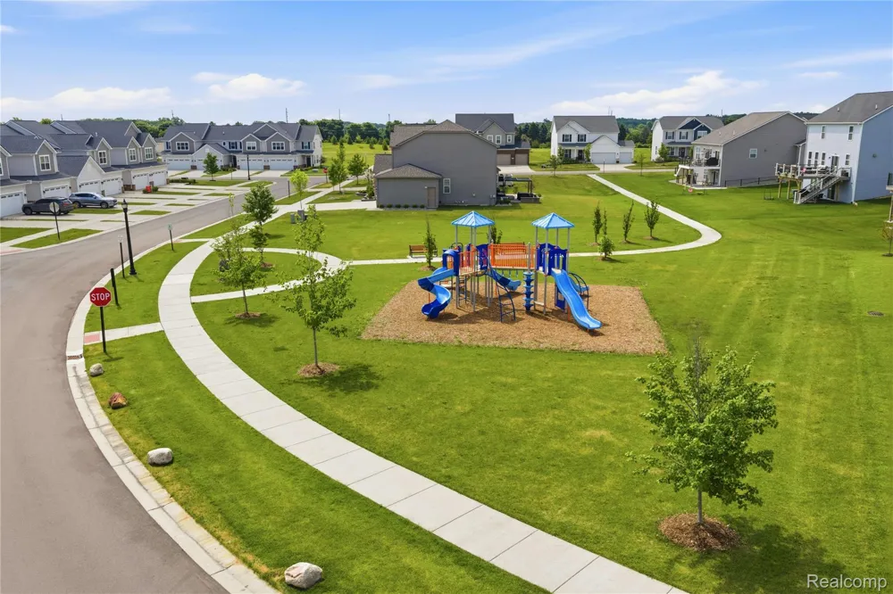 2401 Salt Springs Drive Saline Township, MI 48176