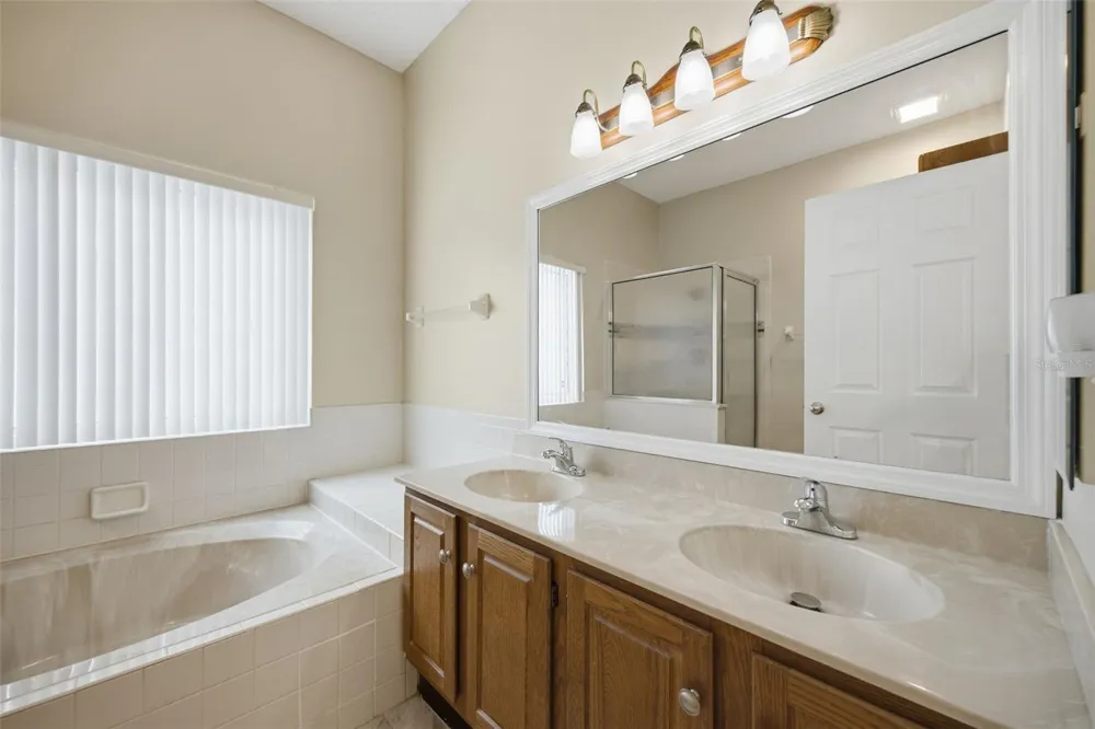 2023 DARLINGTON OAK DRIVE Seffner, FL 33584