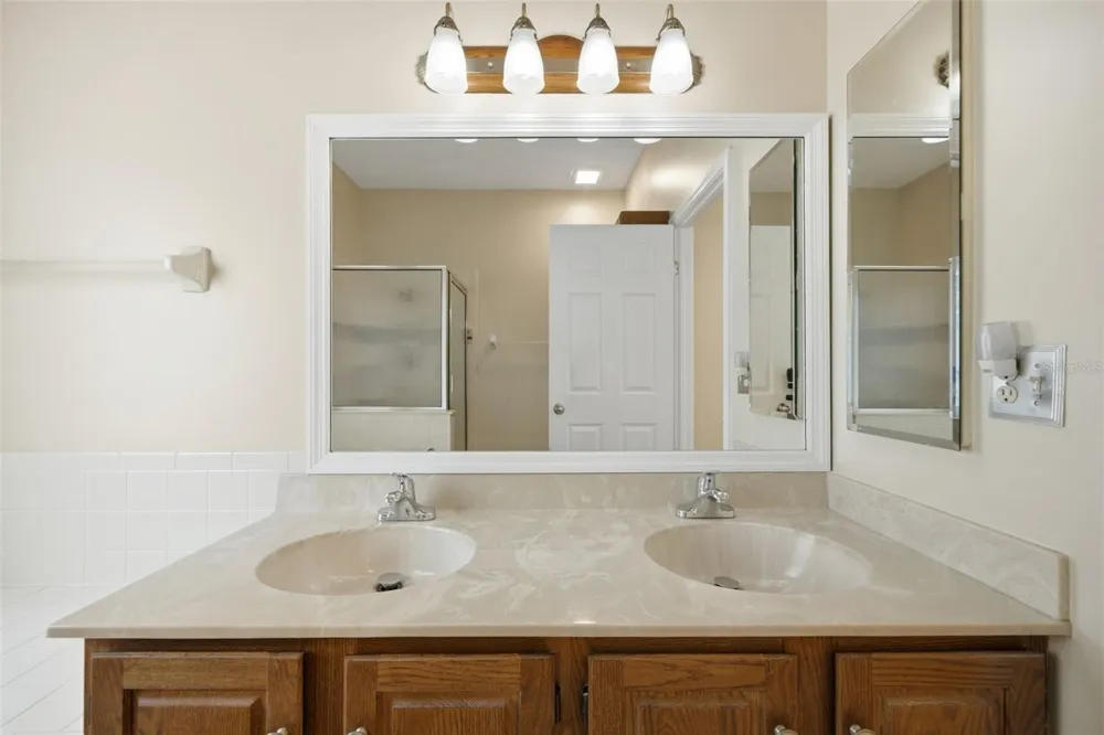 2023 DARLINGTON OAK DRIVE Seffner, FL 33584