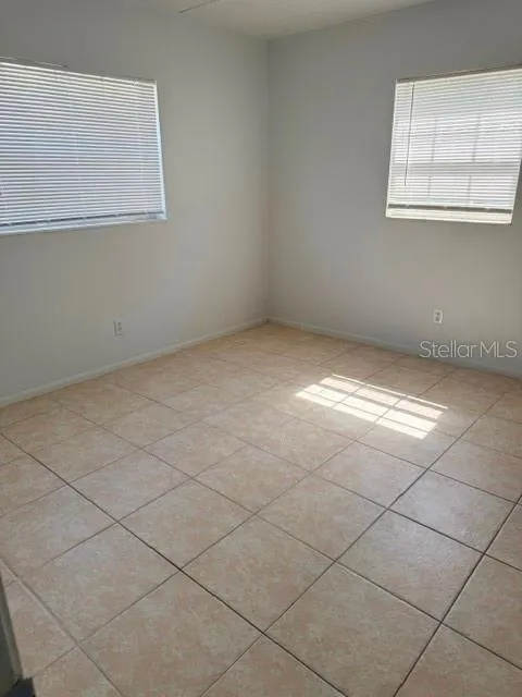 1100 E CAROLINE STREET #119 Tavares, FL 32778