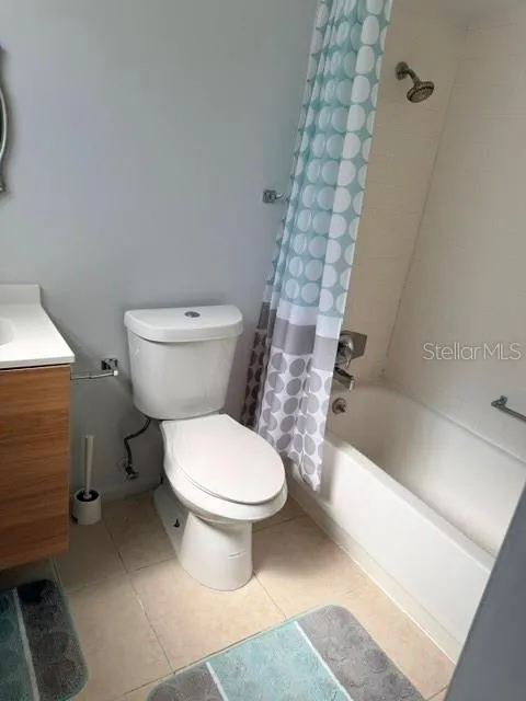 1100 E CAROLINE STREET #119 Tavares, FL 32778