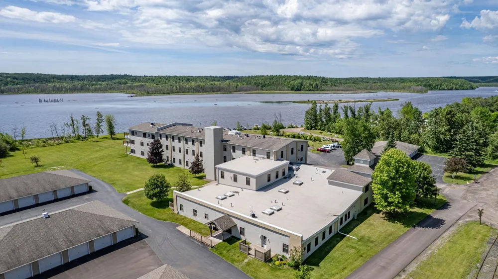 9900 Hudson Boulevard #200 Duluth, MN 55808