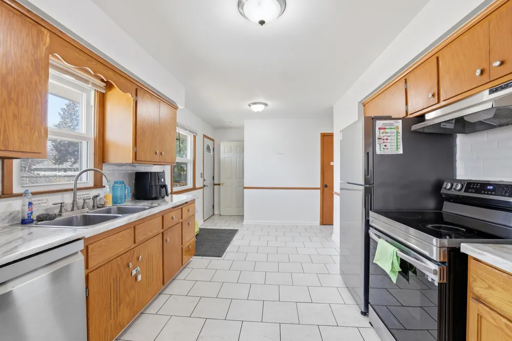 6925 Halifax Avenue Brooklyn Center, MN 55429