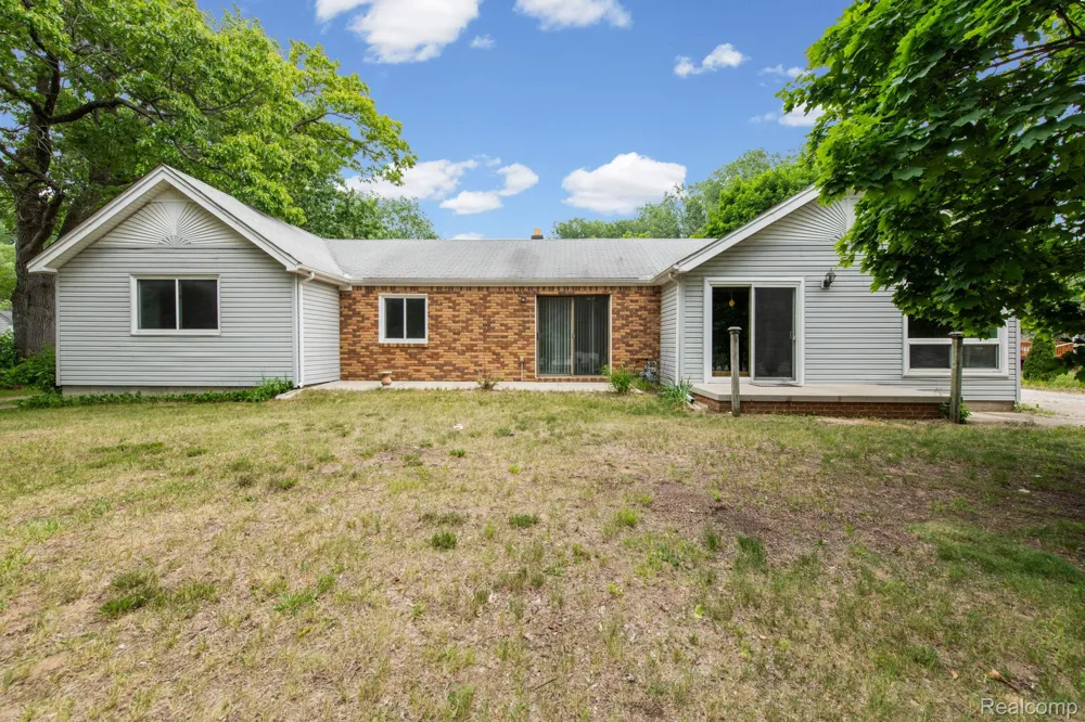 19227 Gudith Road Brownstown Charter Township, MI 48183