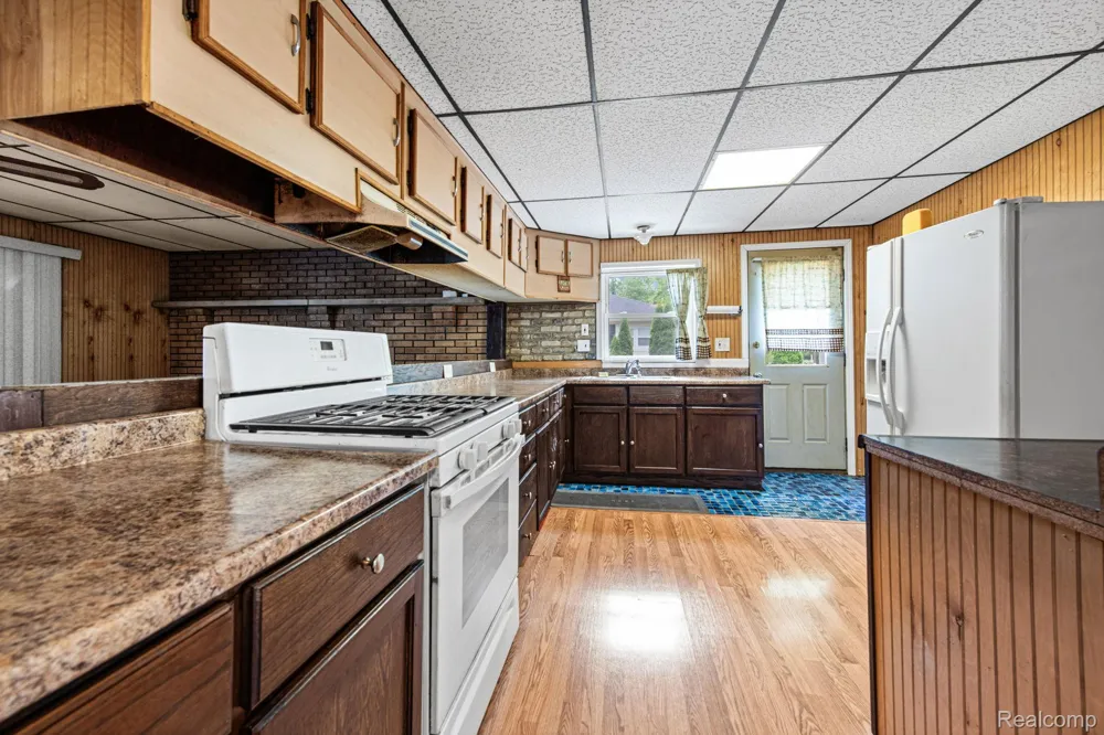 19227 Gudith Road Brownstown Charter Township, MI 48183