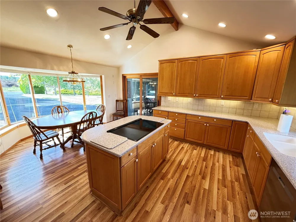 24 Valley View Drive Omak, WA 98841