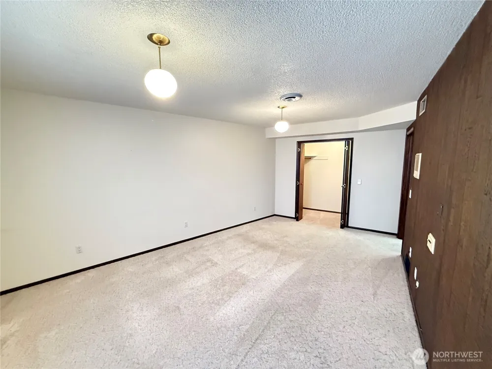 24 Valley View Drive Omak, WA 98841