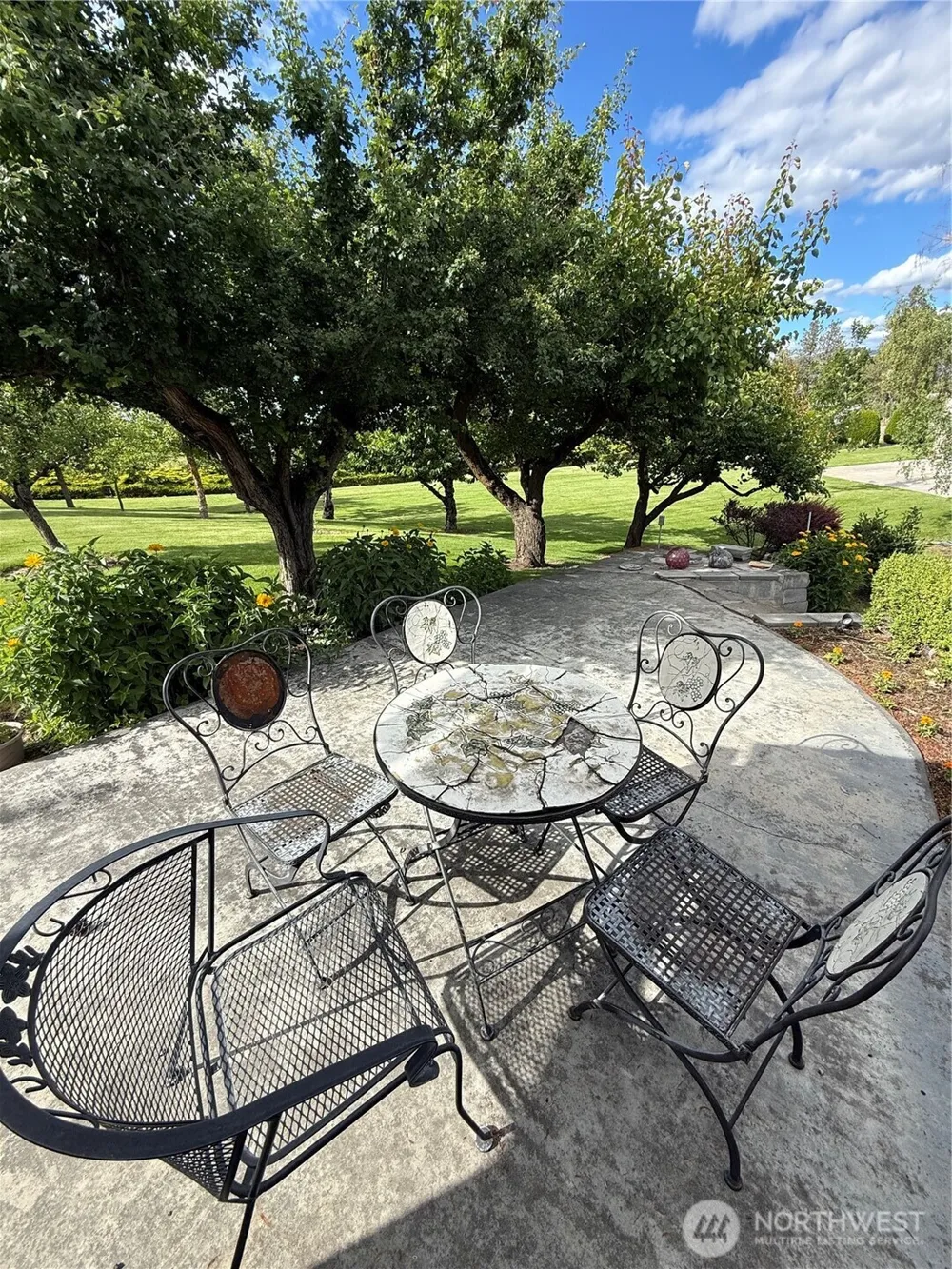 24 Valley View Drive Omak, WA 98841