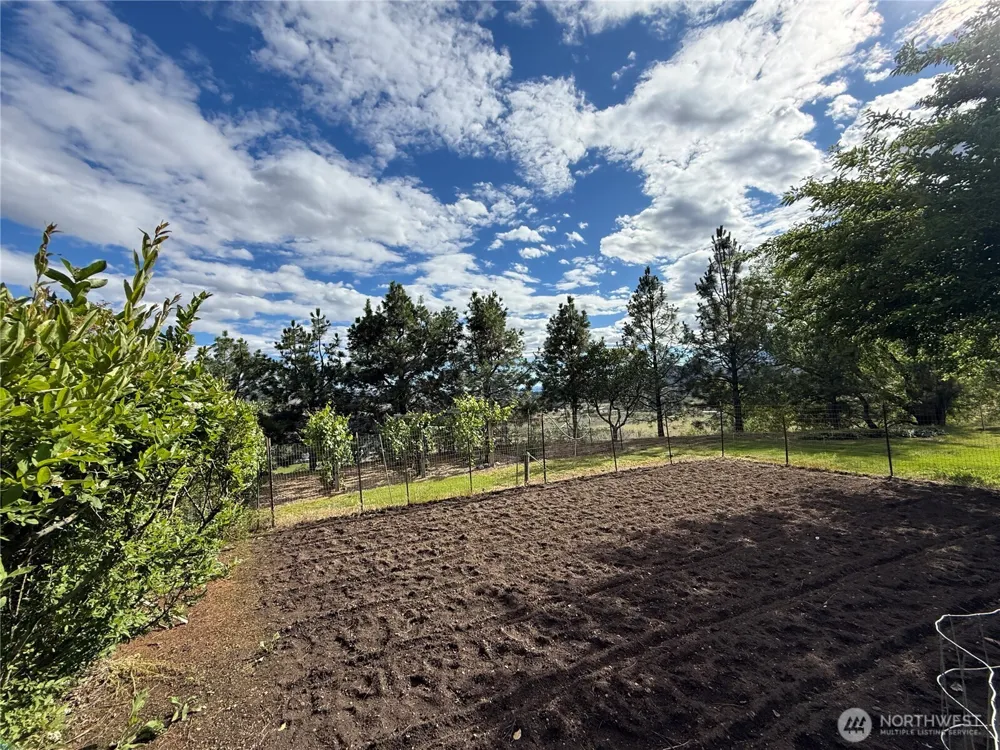 24 Valley View Drive Omak, WA 98841