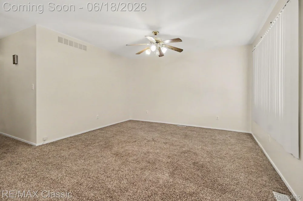 18825 Hanna Street Melvindale City, MI 48122