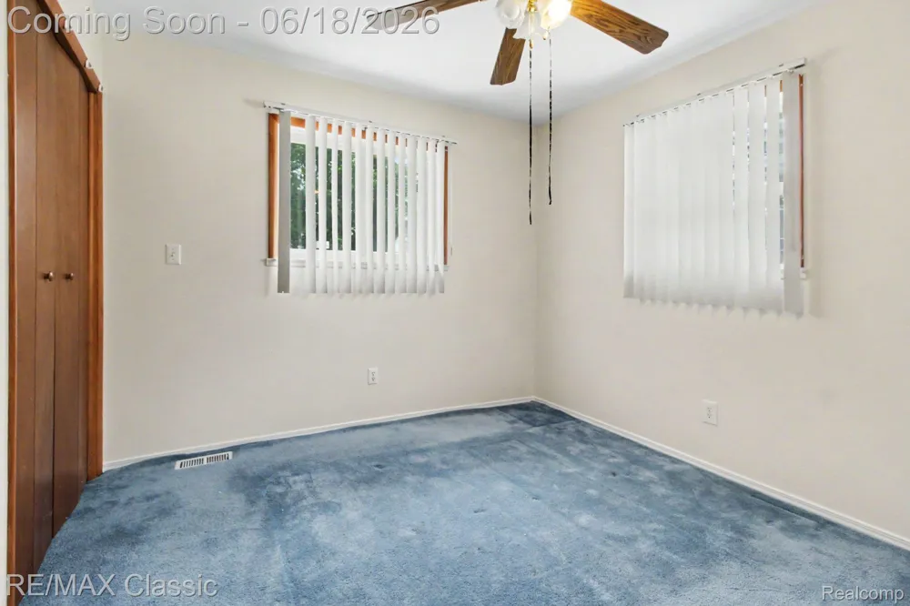 18825 Hanna Street Melvindale City, MI 48122