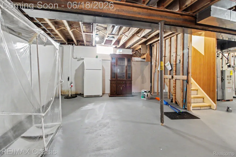 18825 Hanna Street Melvindale City, MI 48122
