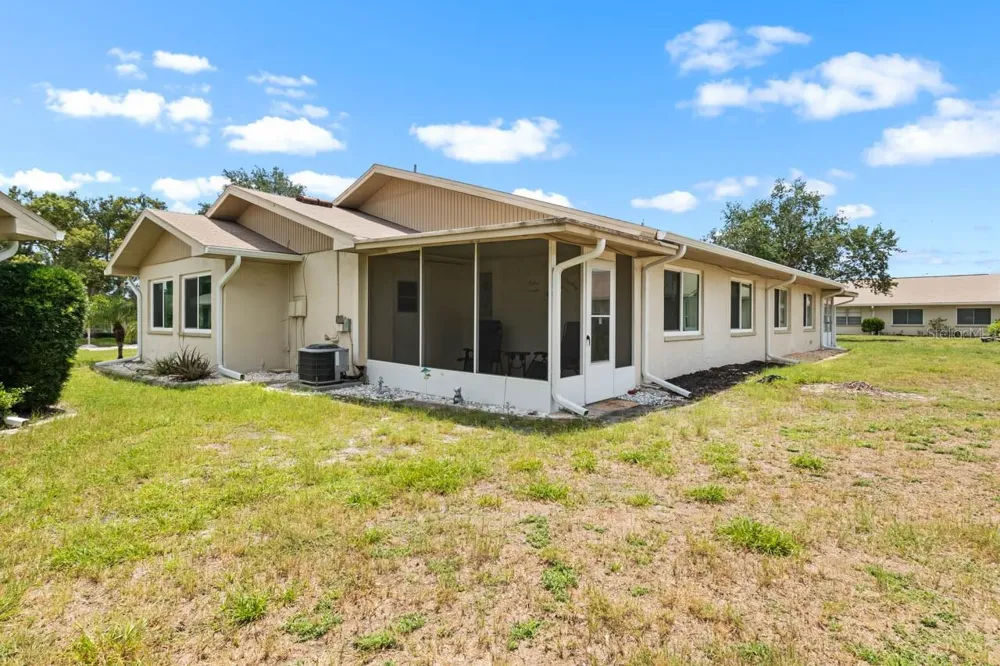 1906 CANTERBURY LANE #26 Sun City Center, FL 33573