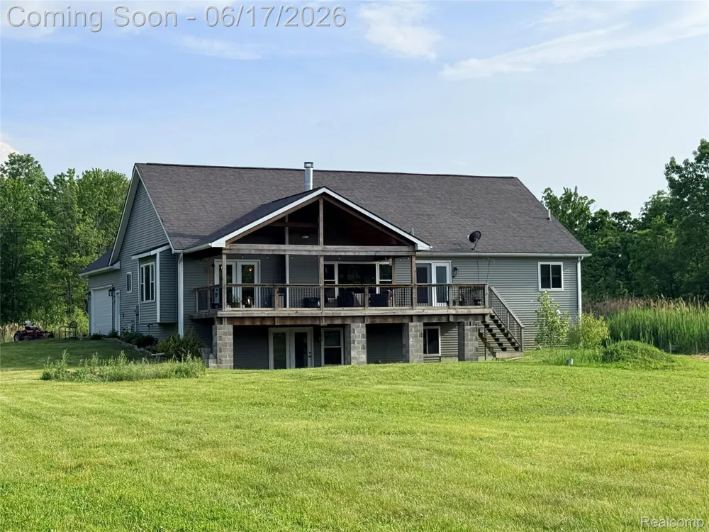 2543 Greenwood Road Lapeer Township, MI 48446