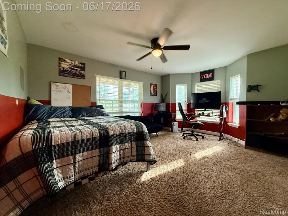 2543 Greenwood Road Lapeer Township, MI 48446