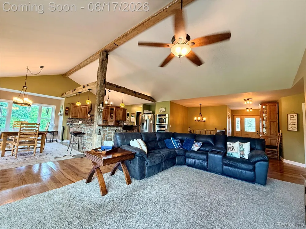 2543 Greenwood Road Lapeer Township, MI 48446