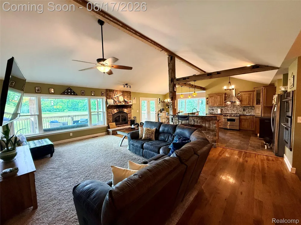 2543 Greenwood Road Lapeer Township, MI 48446