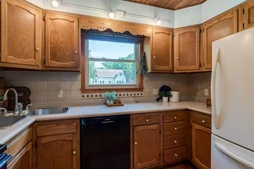 775 Ottawa Road Le Sueur, MN 56058