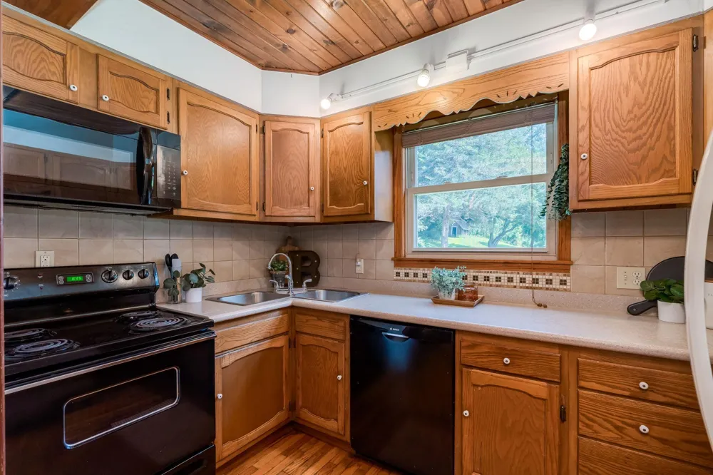 775 Ottawa Road Le Sueur, MN 56058