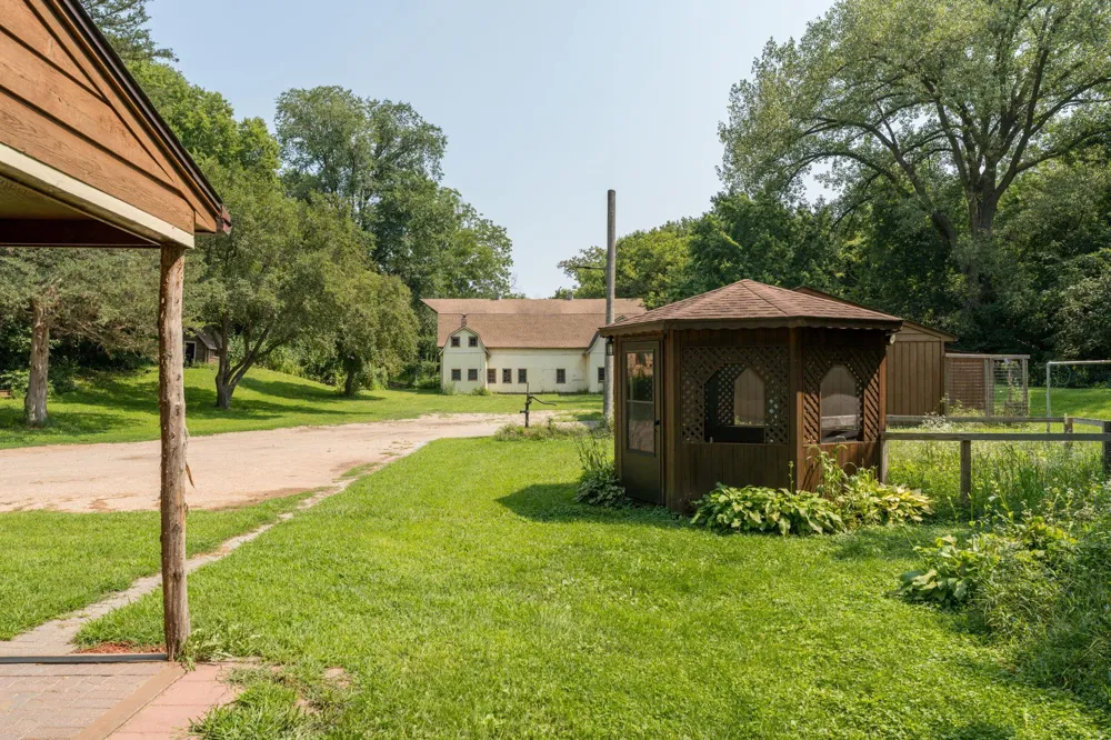775 Ottawa Road Le Sueur, MN 56058
