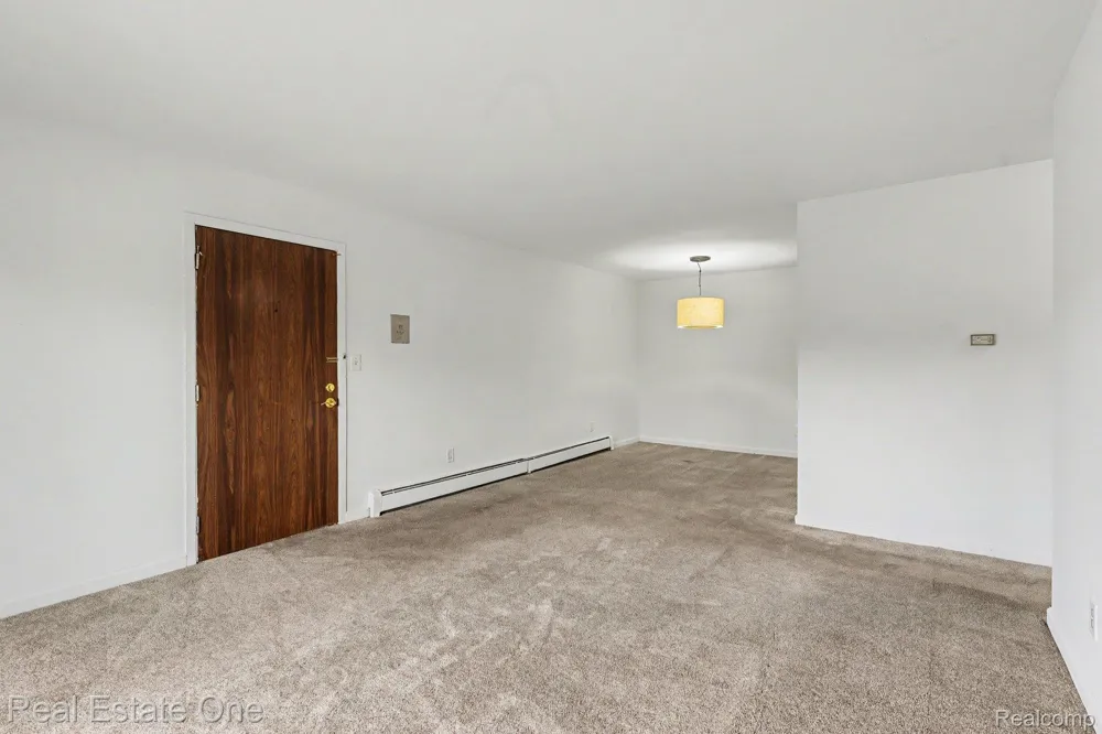1968 Axtell Drive #3 Troy City, MI 48084