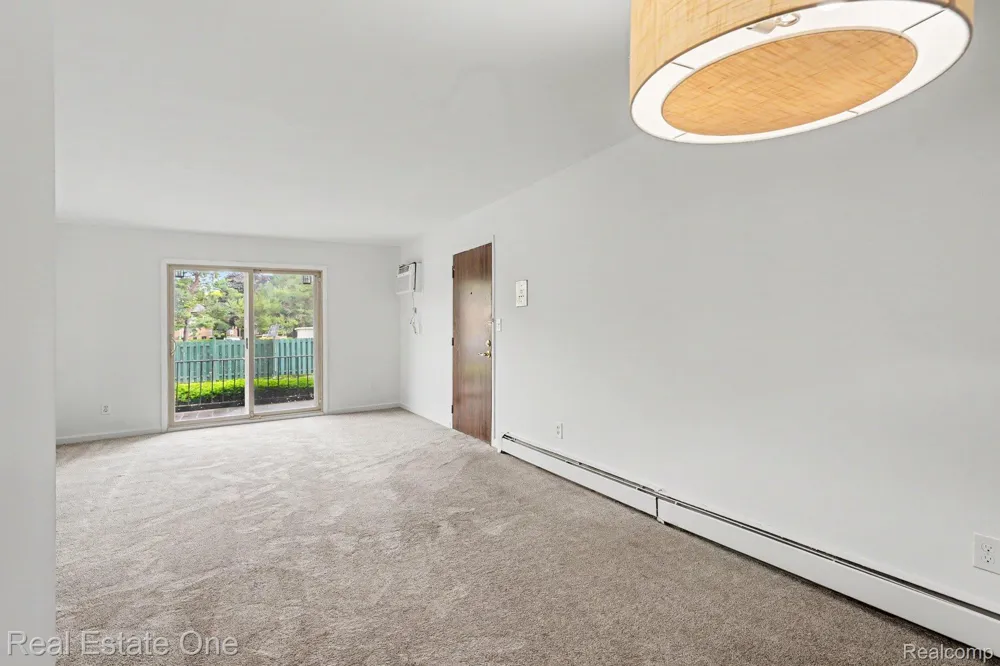 1968 Axtell Drive #3 Troy City, MI 48084