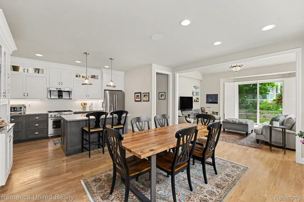 307 River Wood Trail #2 Milford Village, MI 48381