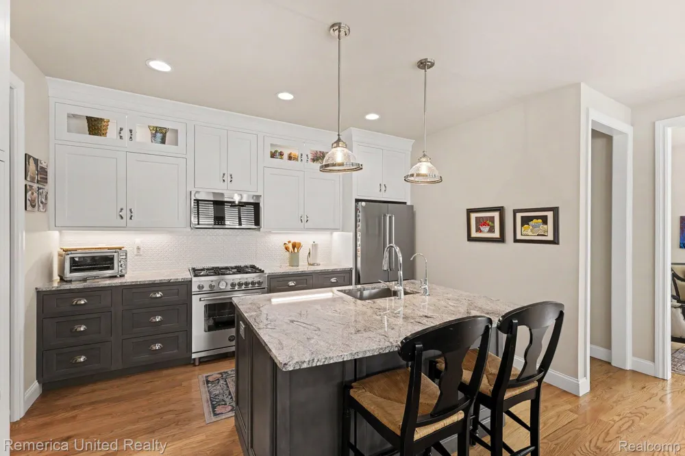 307 River Wood Trail #2 Milford Village, MI 48381