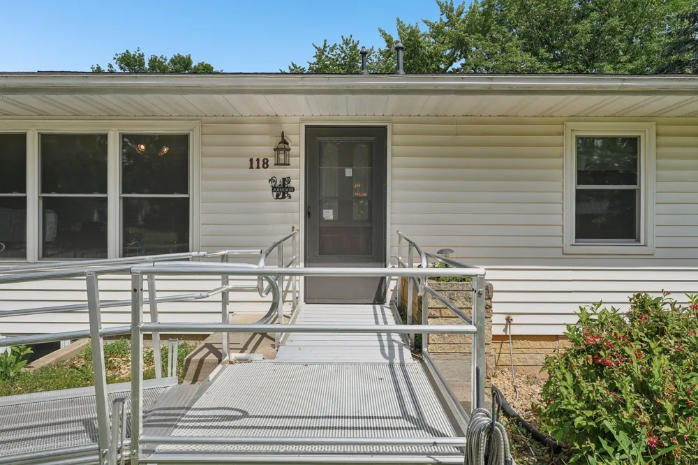 118 4th Avenue NE Lonsdale, MN 55046