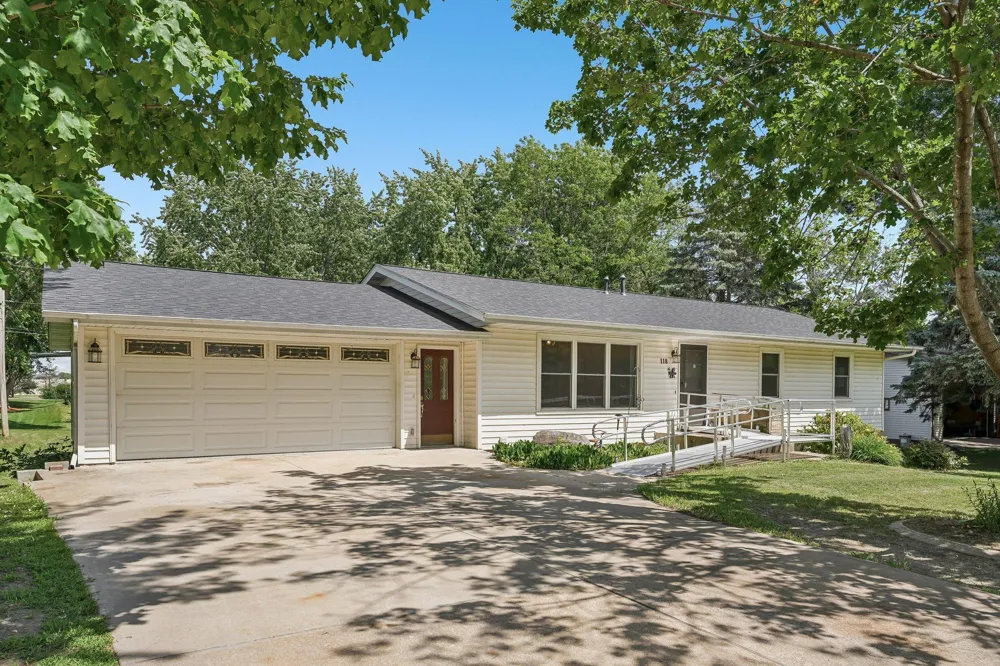 118 4th Avenue NE Lonsdale, MN 55046