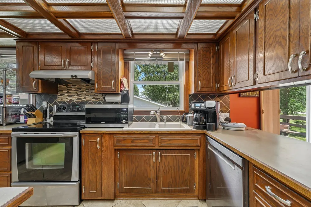 118 4th Avenue NE Lonsdale, MN 55046