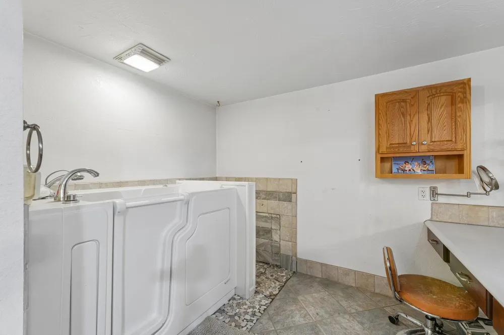 118 4th Avenue NE Lonsdale, MN 55046