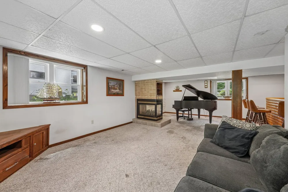118 4th Avenue NE Lonsdale, MN 55046