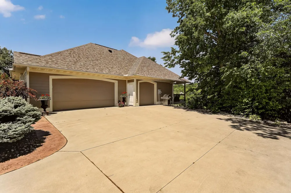 570 River Park Road SE Oronoco, MN 55960