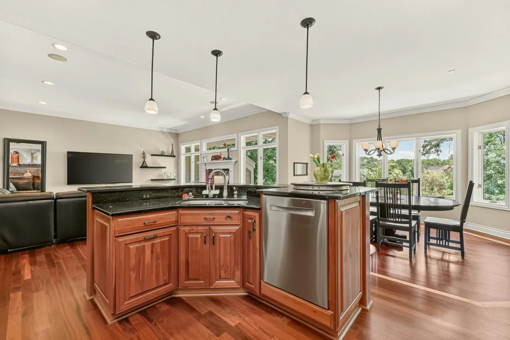 570 River Park Road SE Oronoco, MN 55960