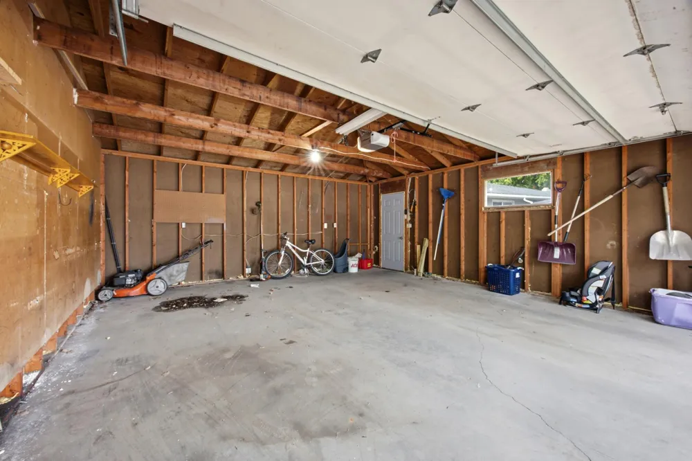 2328 Country Club Parkway Moorhead, MN 56560