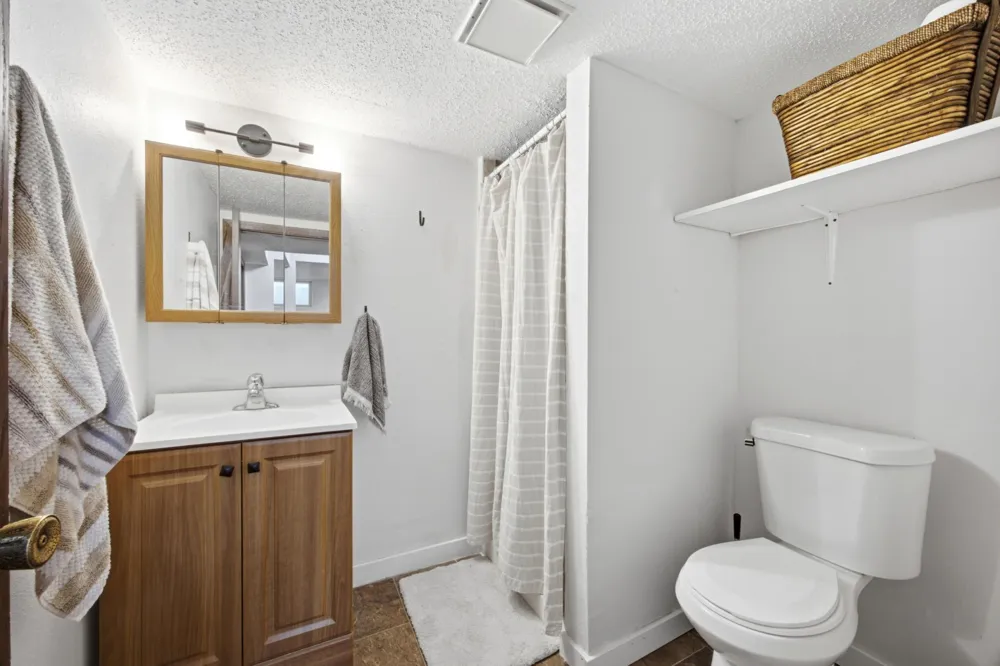 2328 Country Club Parkway Moorhead, MN 56560