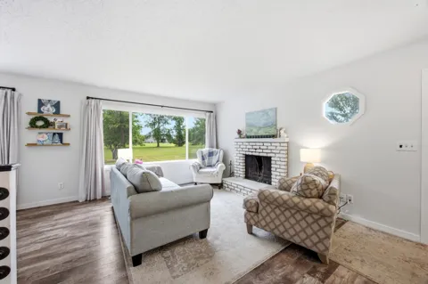 2328 Country Club Parkway