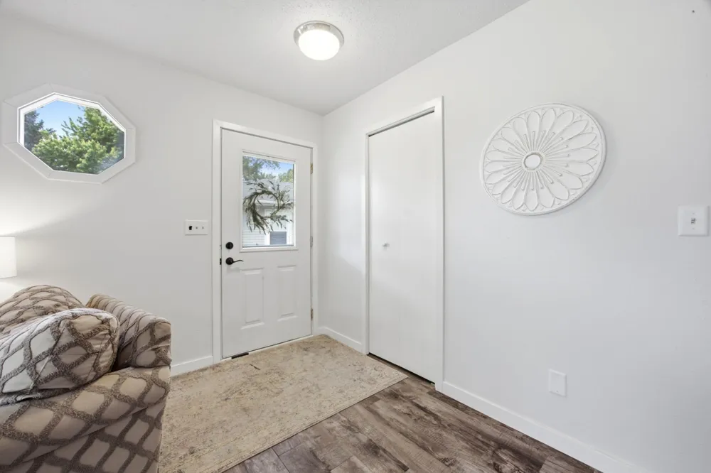 2328 Country Club Parkway Moorhead, MN 56560