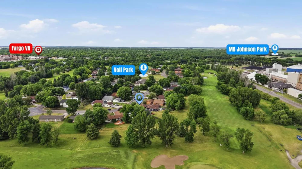 2328 Country Club Parkway Moorhead, MN 56560