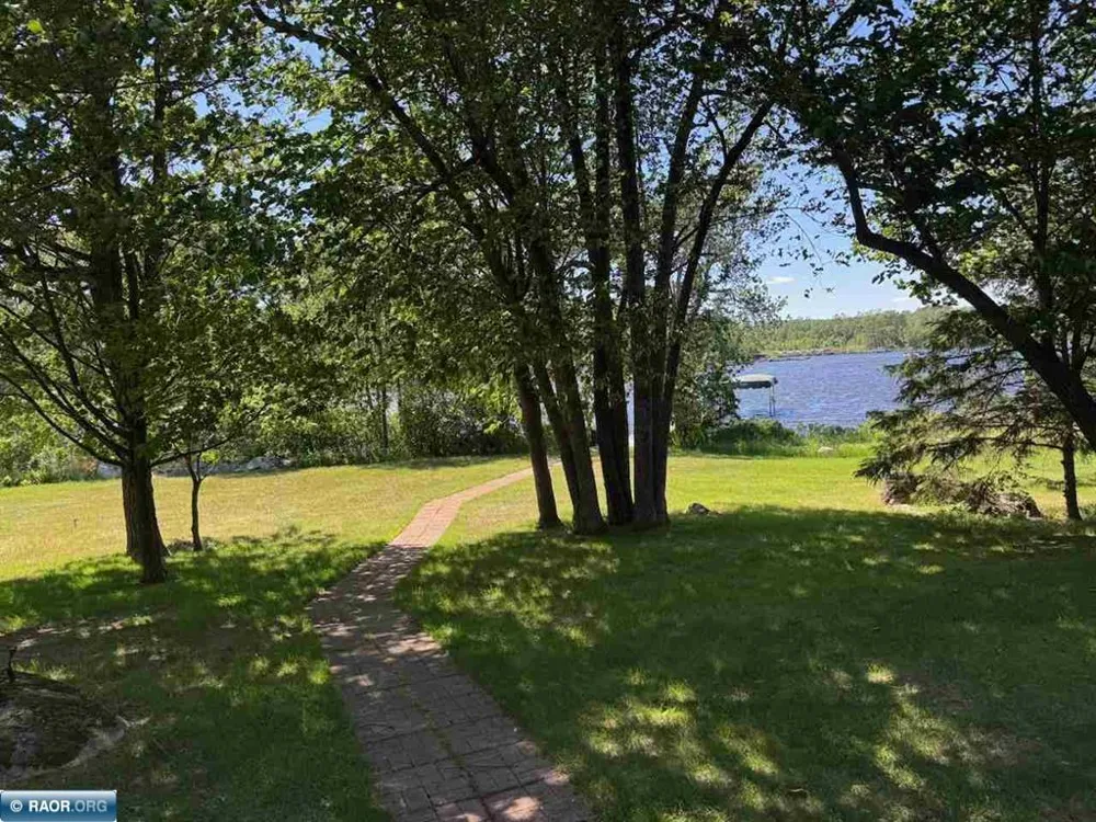 7359 Oak Narrows Shore Cook, MN 55723