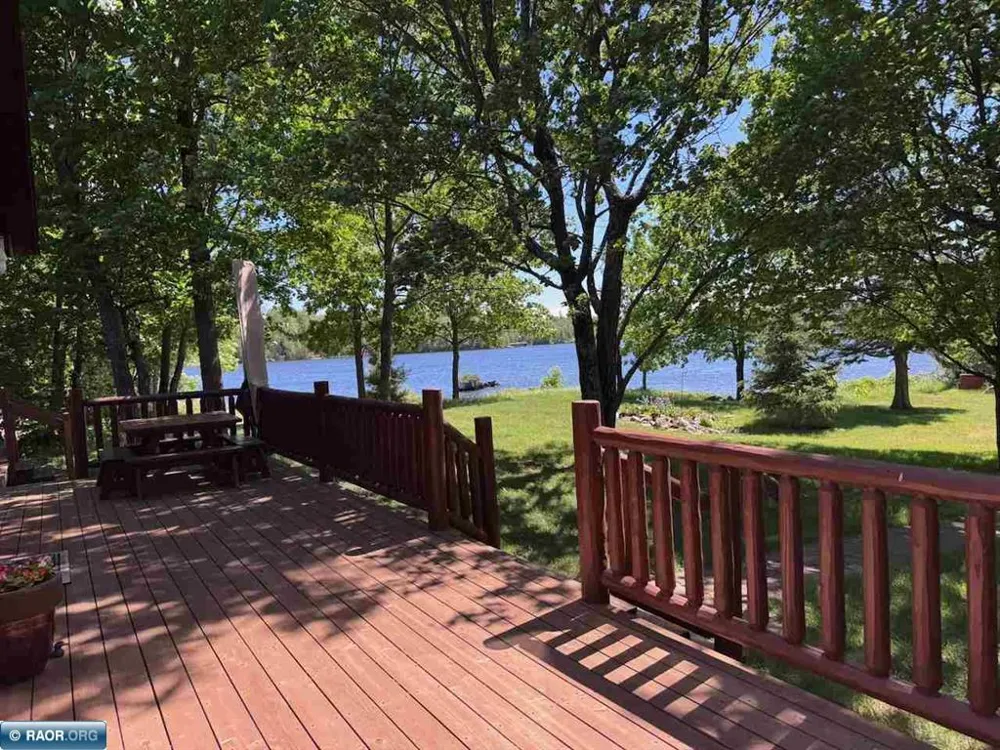 7359 Oak Narrows Shore Cook, MN 55723