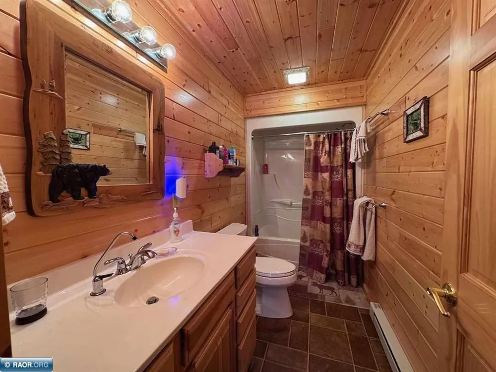 7359 Oak Narrows Shore Cook, MN 55723