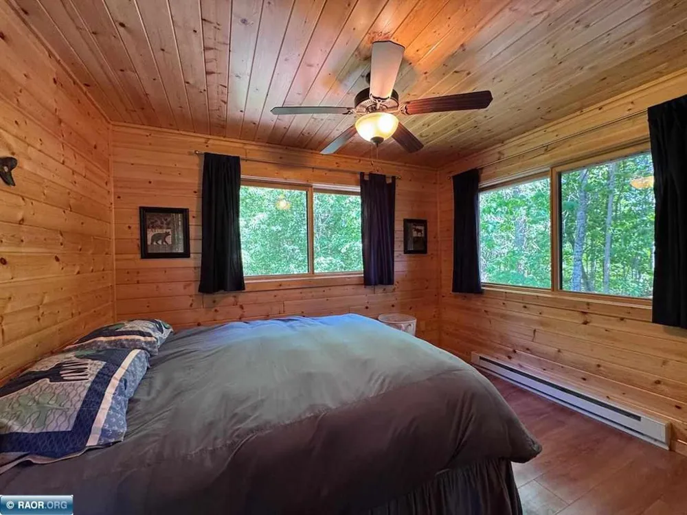 7359 Oak Narrows Shore Cook, MN 55723
