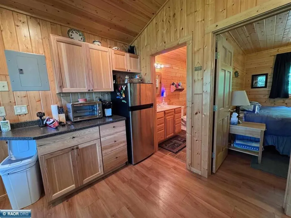 7359 Oak Narrows Shore Cook, MN 55723