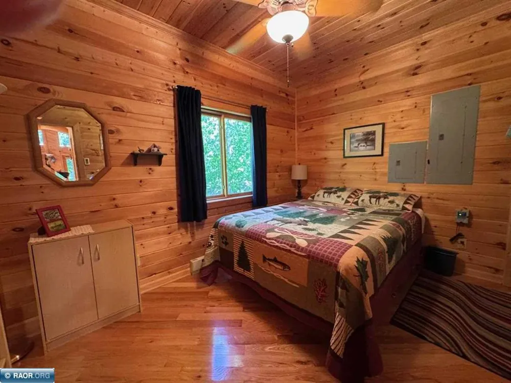 7359 Oak Narrows Shore Cook, MN 55723