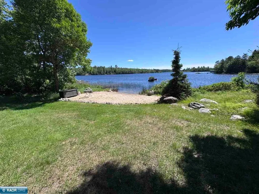 7359 Oak Narrows Shore Cook, MN 55723