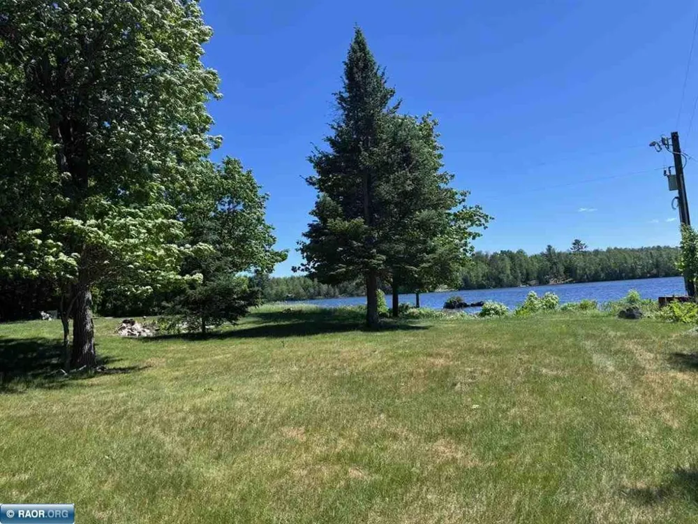 7359 Oak Narrows Shore Cook, MN 55723