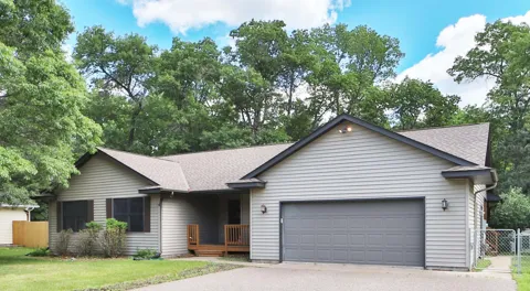 13784 Knollwood Drive