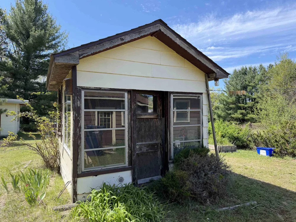 13158 Cinder Road Homestead Township, MI 49617